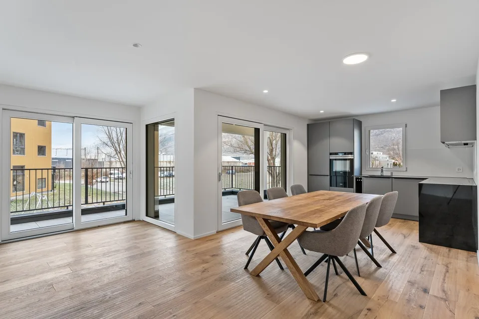 möbiliertes WG-Zimmer in Neubau-Wohnung