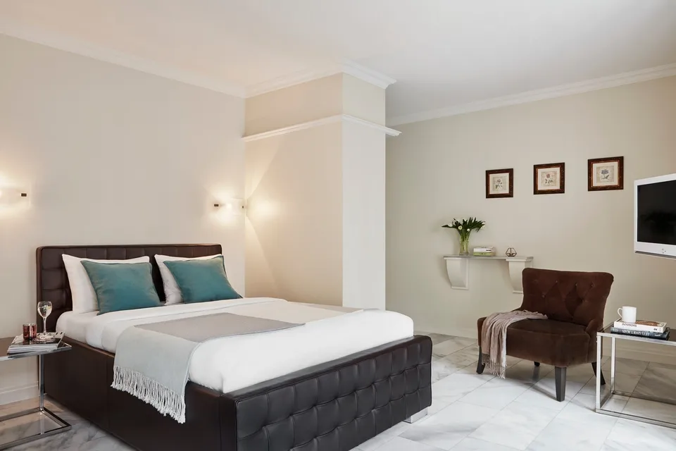 Studio Junior, Kitchenette -  Serviced Apartment with Weekly Housekeeping Included