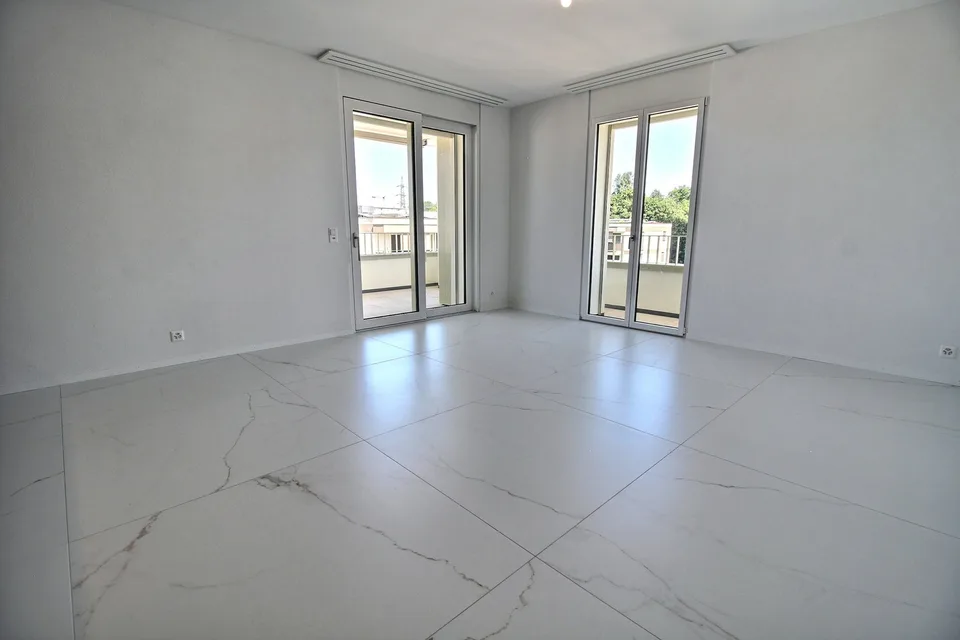 Schönes neues 2.5-Zimmer-Apartment