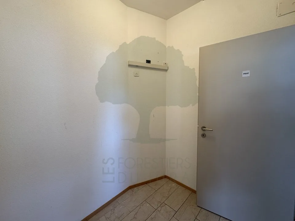 Spazio professionale / ex studio medico - 114 m² - Courfaivre – foto 9 di 13