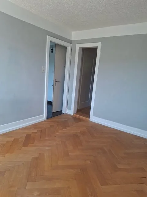Affascinante appartamento di 5 locali con vista panoramica a Le Locle