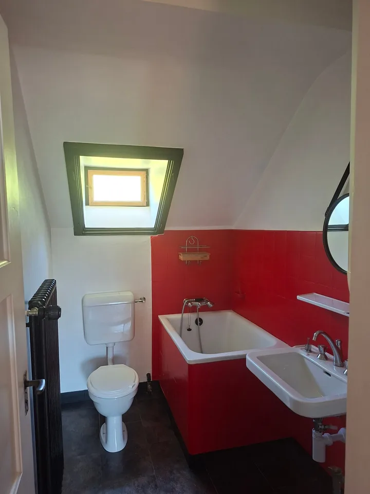 Incantevole appartamento di 5 locali con vista panoramica a Le Locle – foto 7 di 9