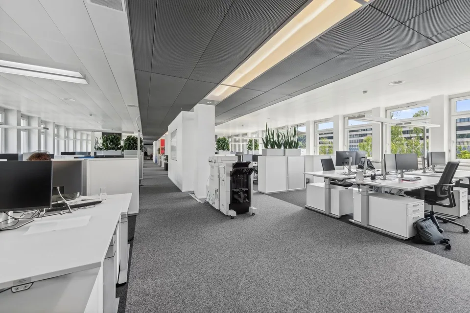 sofort arbeiten in DGNB-Gold-zertifizierten ausgebauten Büroräumen direkt beim Trafoplatz in Baden