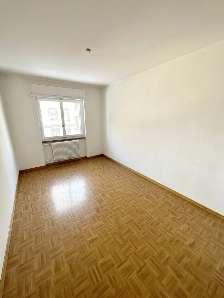 01269 - 4-Zimmer-Wohnung - Tourelles 8 - La Chaux-de-Fonds