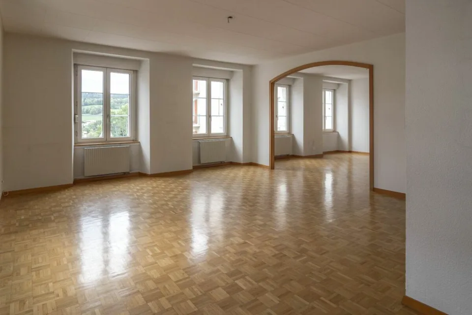 Grand-Rue 8, Les Brenets - Appartement 5 pièces au rez-de-chaussée