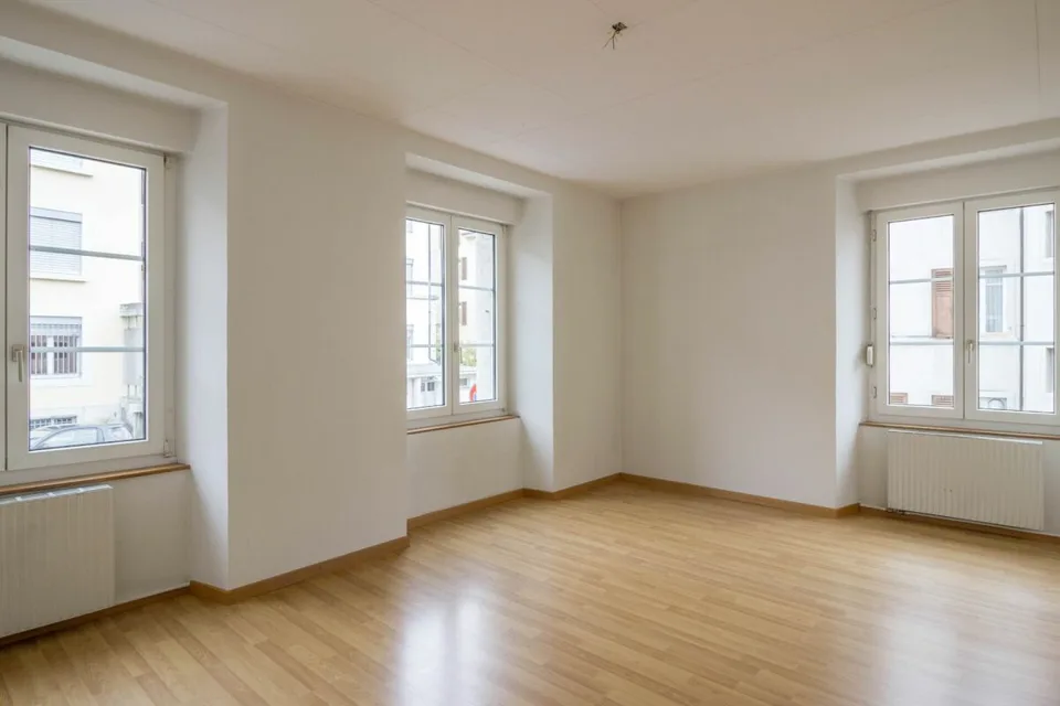 Große Straße 8, Les Brenets - 5-Zimmer-Wohnung im Erdgeschoss – Foto 9 von 9
