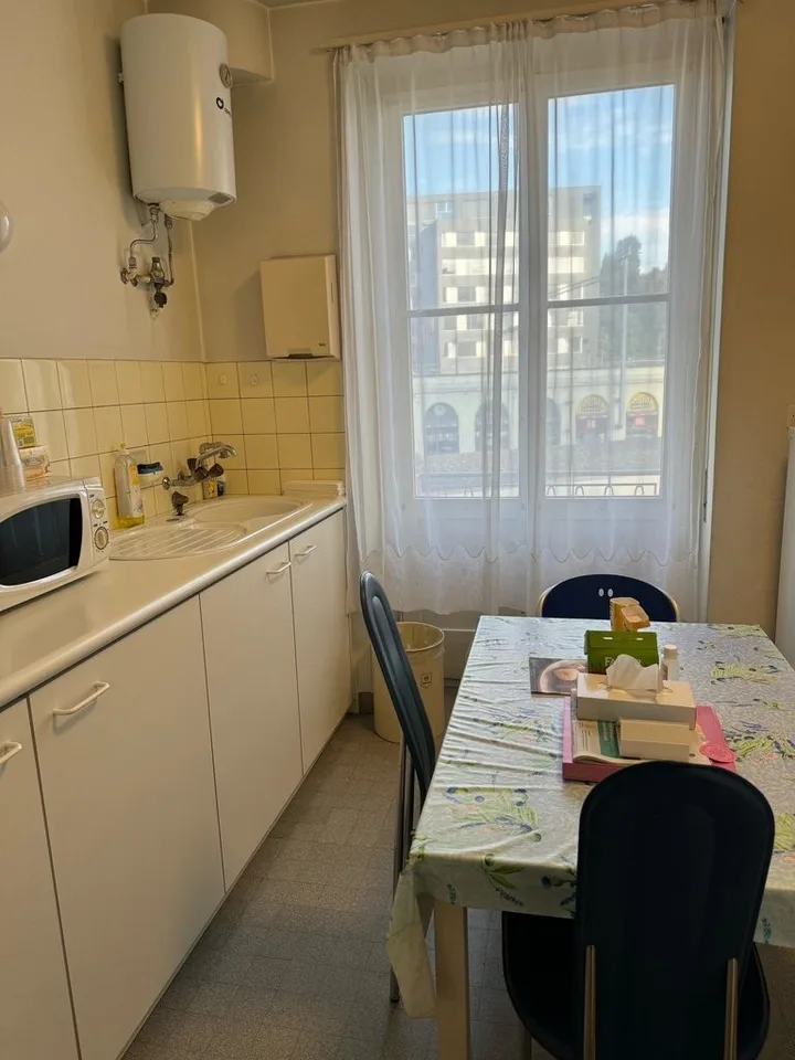 Spazio commerciale di 149m2, ideale per studio medico o ufficio