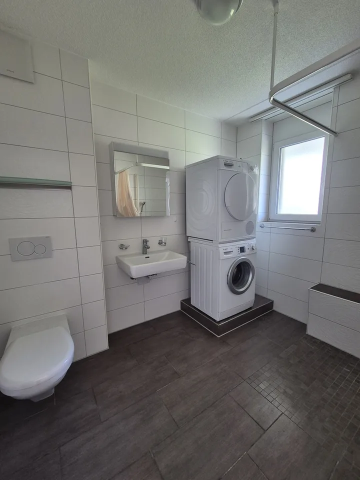 Wohnung 2,5 Zimmer ebenerdig adaptiert 65m2