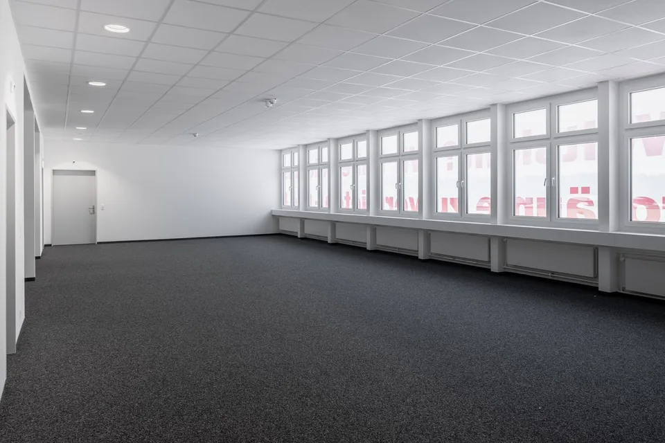 attraktive, moderne Büroräumlichkeiten in Hinwil zu vermieten – Foto 6 von 13