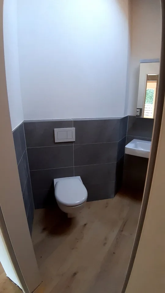RÉNOVÉ REÇEMMENT : Charmant appartement mansarde avec cheminée