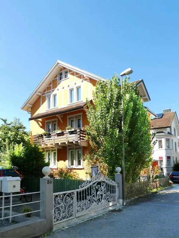 Schöner und gemütlicher mit mehr Garten als in einem EFH ...