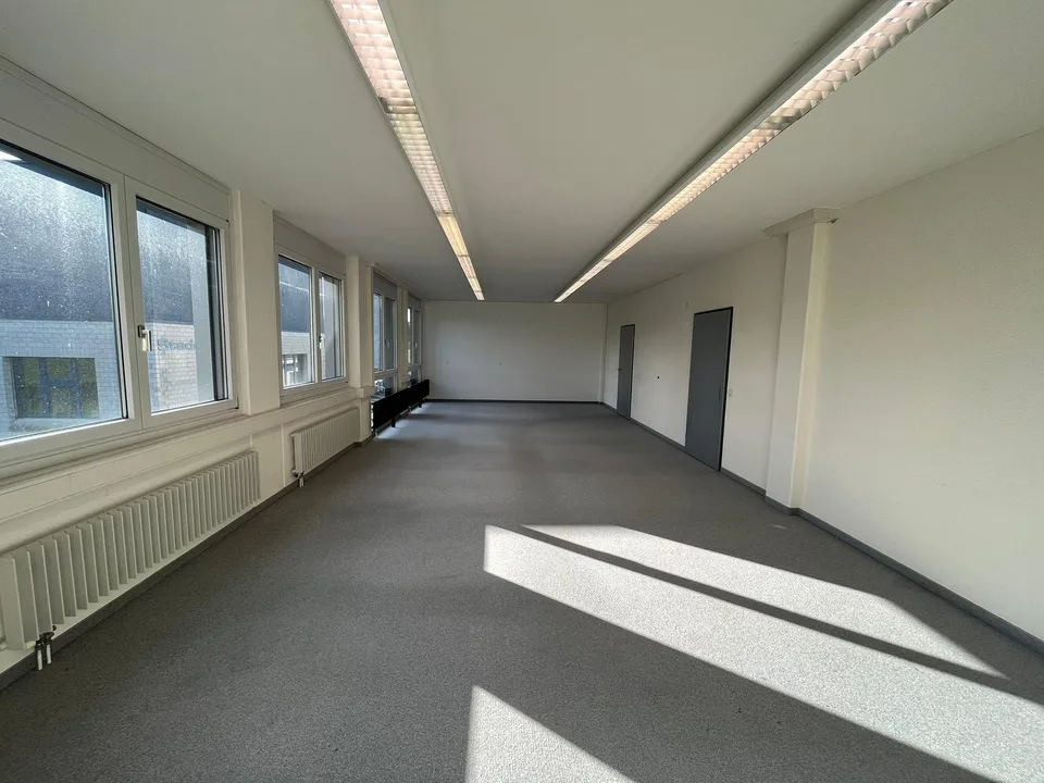Schöne & Zentrale Bürofläche zu Vermieten – Foto 7 von 11