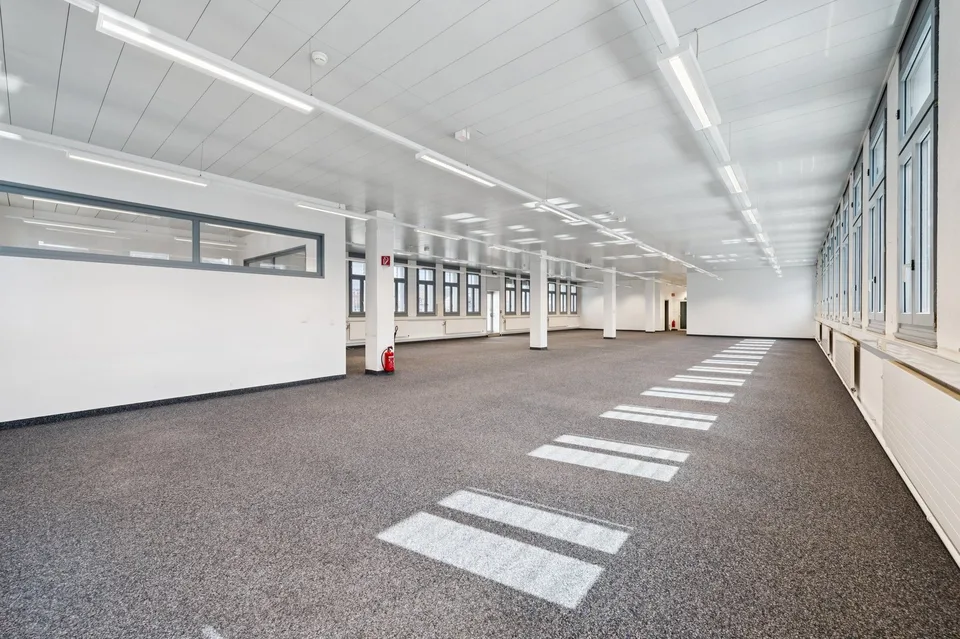 In affitto - Locali amministrativi di 361 m²