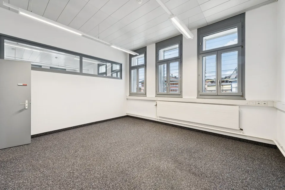 In affitto - Locali amministrativi di 361 m²