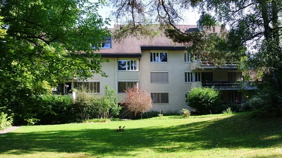 "Im Haus der weissen Taube"