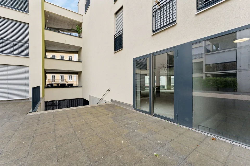 Bureaux/practices en face de Neumarktplatz à louer