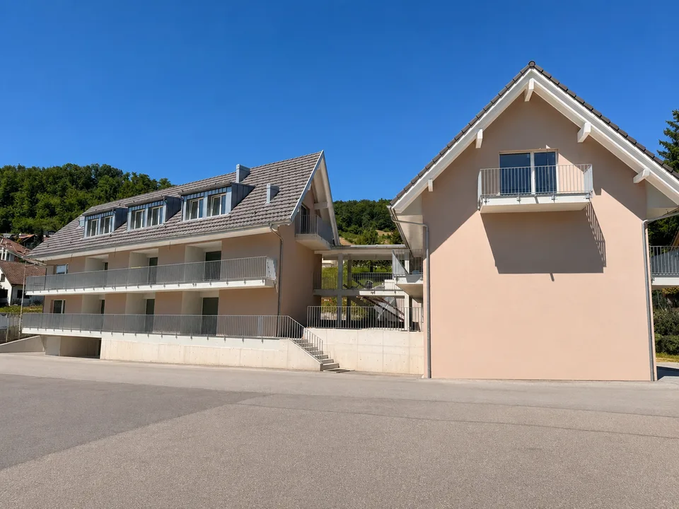 Erstvermietung 2 MFH Kirchweg 358 / 359 in Zullwil – Modern wohnen im Grünen