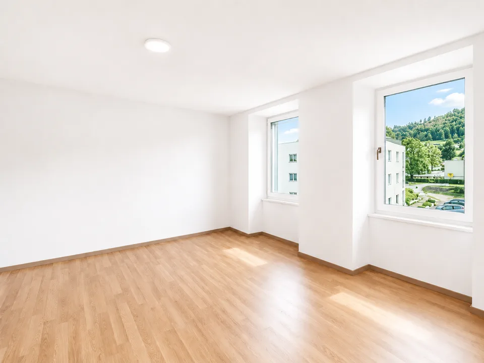 Magnifico 4.5 locali, molto spazioso e luminoso con cucina e bagno moderni!
