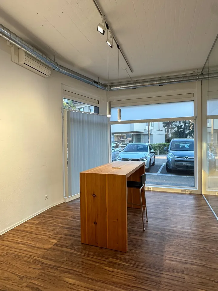Boutique attrayante dans un emplacement idéal à Affoltern am Albis