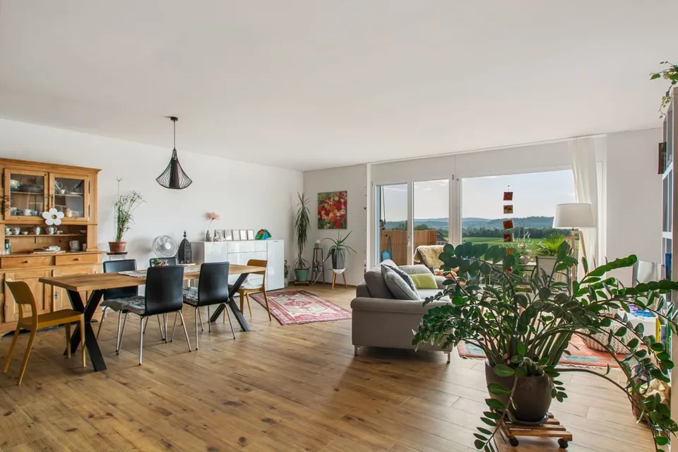 Élégance intemporelle rencontre confort de vie - appartement 3,5 pièces à Meinisberg