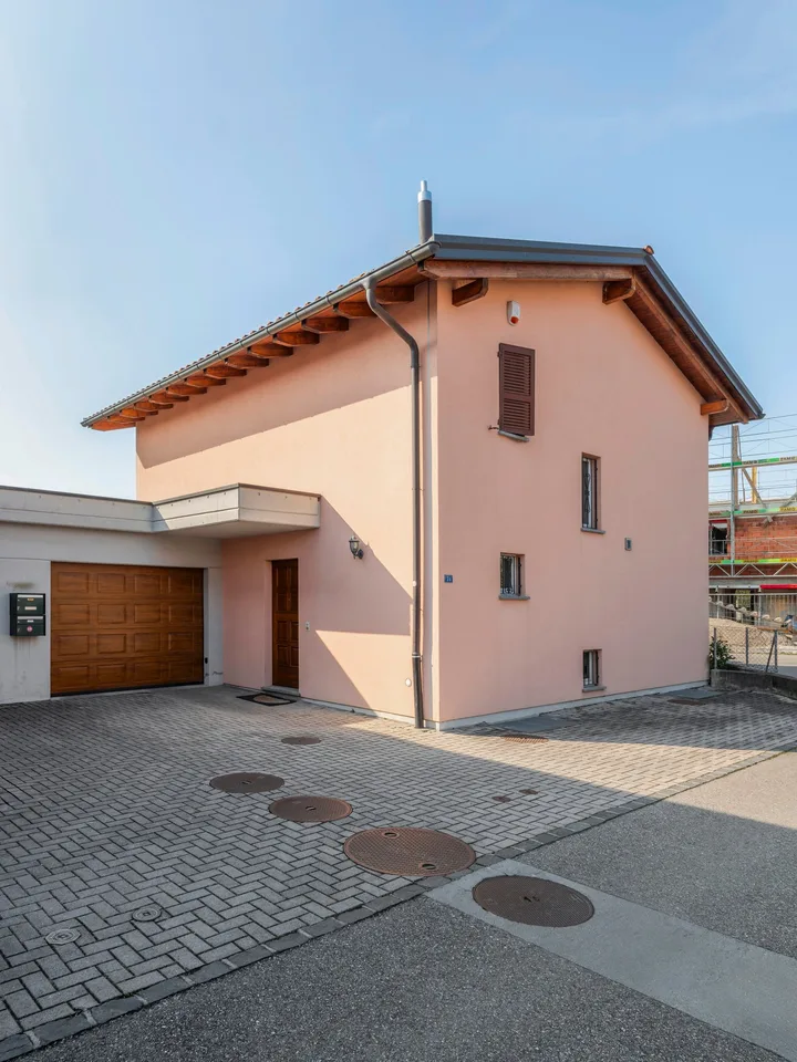 Schönes Haus mit großem Garten zum Verkauf