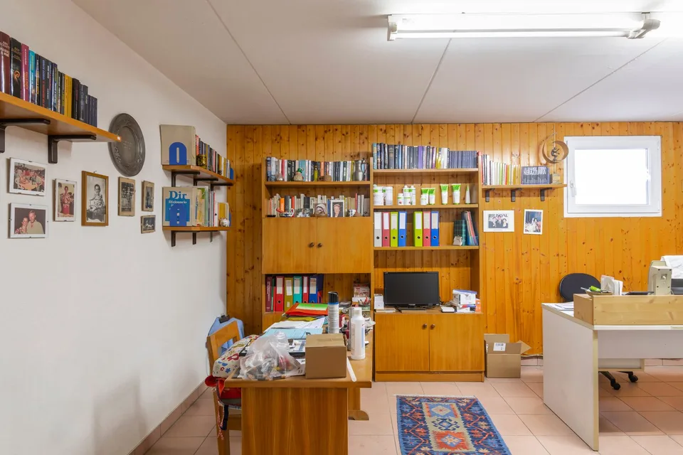 Vendesi graziosa casa con ampio giardino – foto 15 di 15