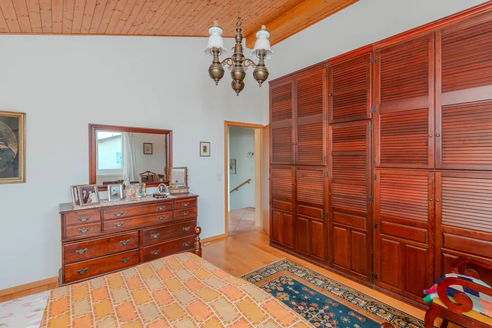 Vendesi graziosa casa con ampio giardino – foto 10 di 15