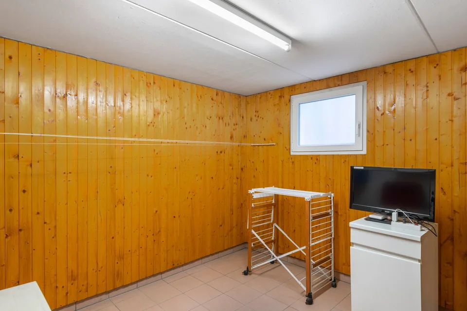 Vendesi graziosa casa con ampio giardino – foto 14 di 15