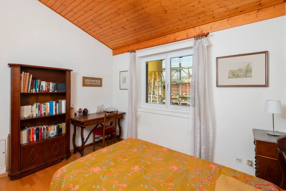 Vendesi graziosa casa con ampio giardino – foto 11 di 15