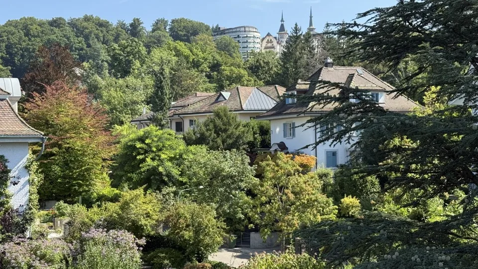 Denkmalgeschützter Architekturschatz an exklusiver Lage am Zürichberg