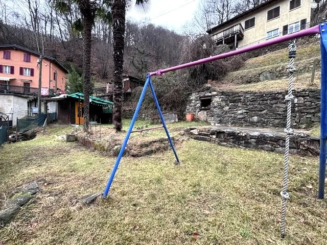 Rustica casa in pietra nel nucleo del paese