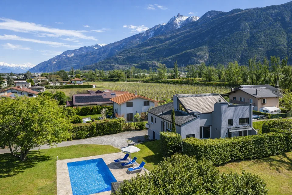 Superbe villa individuelle sur grande parcelle bien située à Fully