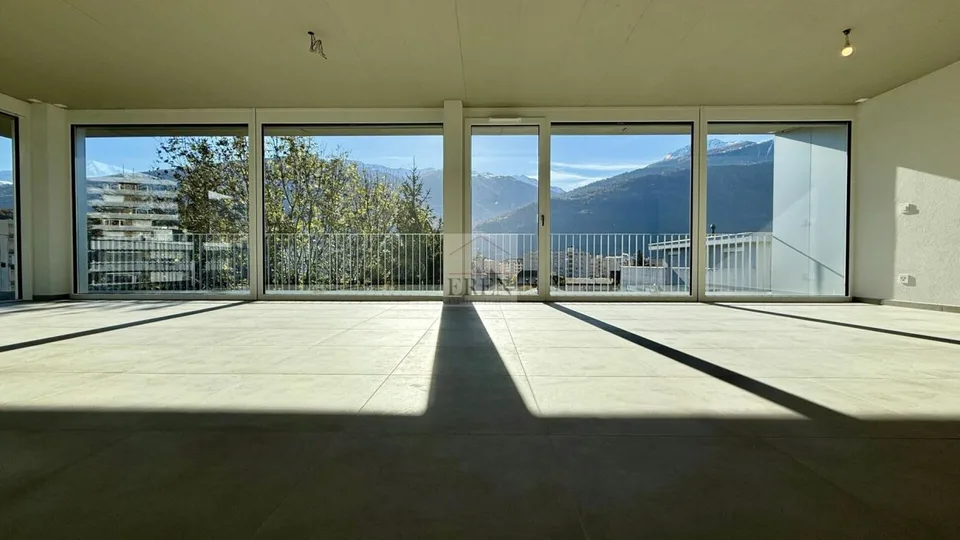 Magnifico attico di 4,5 locali con grande terrazza panoramica a Conthey, luminoso e moderno – foto 7 di 25
