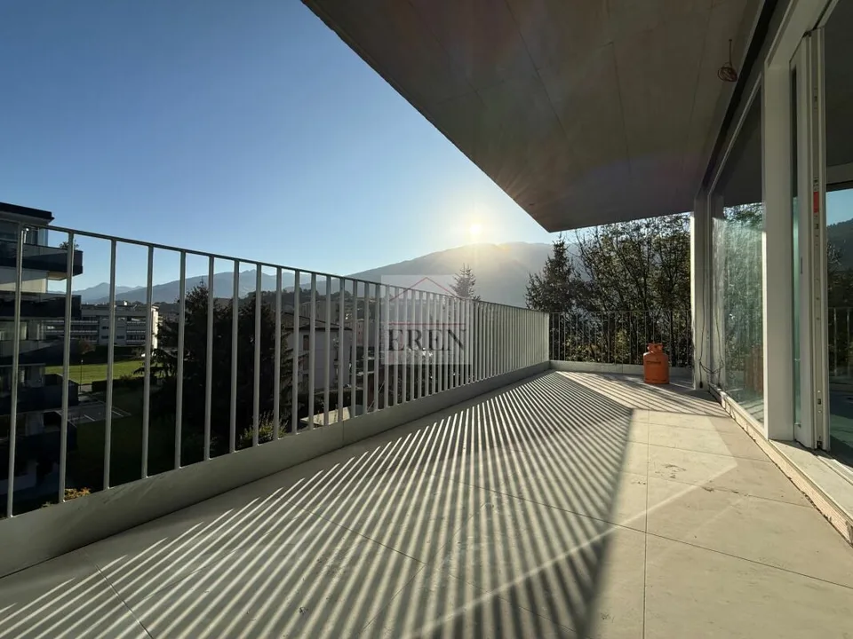 Magnifico attico di 4,5 locali con grande terrazza panoramica a Conthey, luminoso e moderno – foto 8 di 25