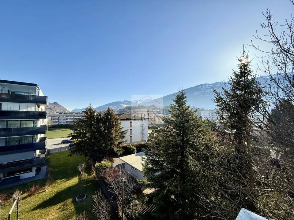 Magnifico attico di 4,5 locali con grande terrazza panoramica a Conthey, luminoso e moderno – foto 15 di 25