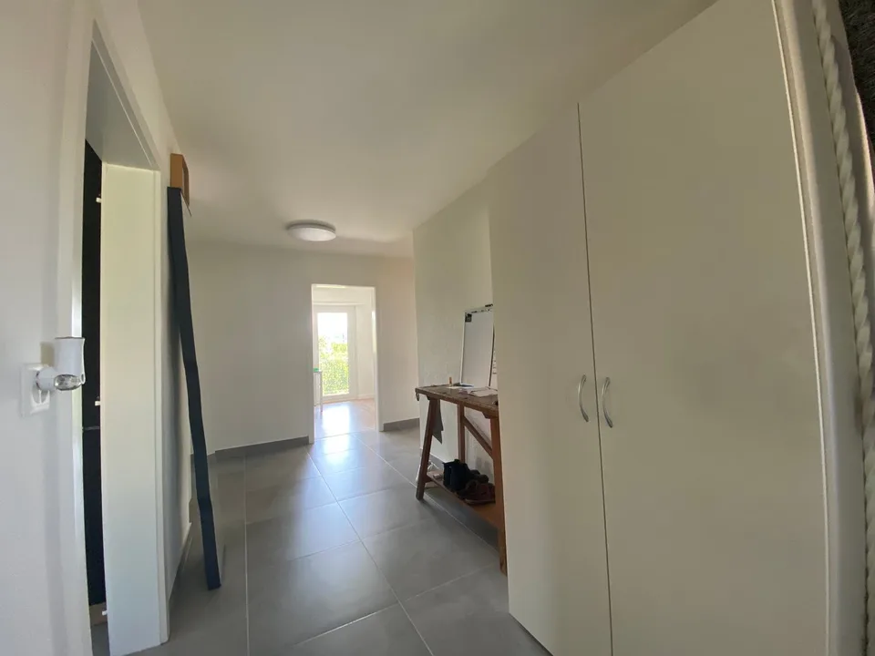 House, Coeuve - 698000