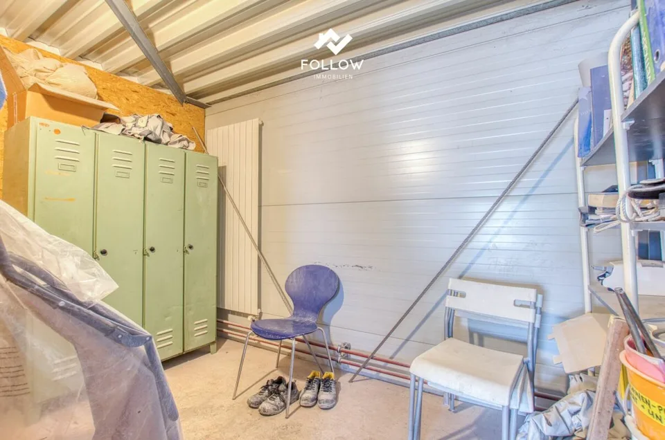 Il tuo nuovo sito aziendale: Hall commerciale compatto e luminoso con ufficio – foto 12 di 15
