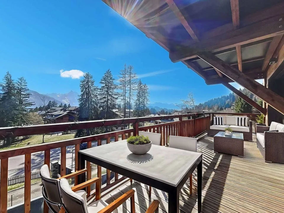 Appartement de standing face aux montagnes, à deux pas des pistes