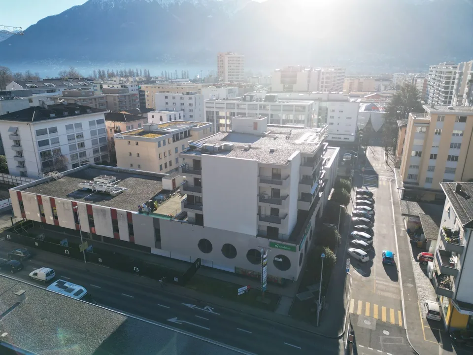 Zentrum 6, Gewerbe- und Wohngebäude in Locarno – Foto 10 von 10