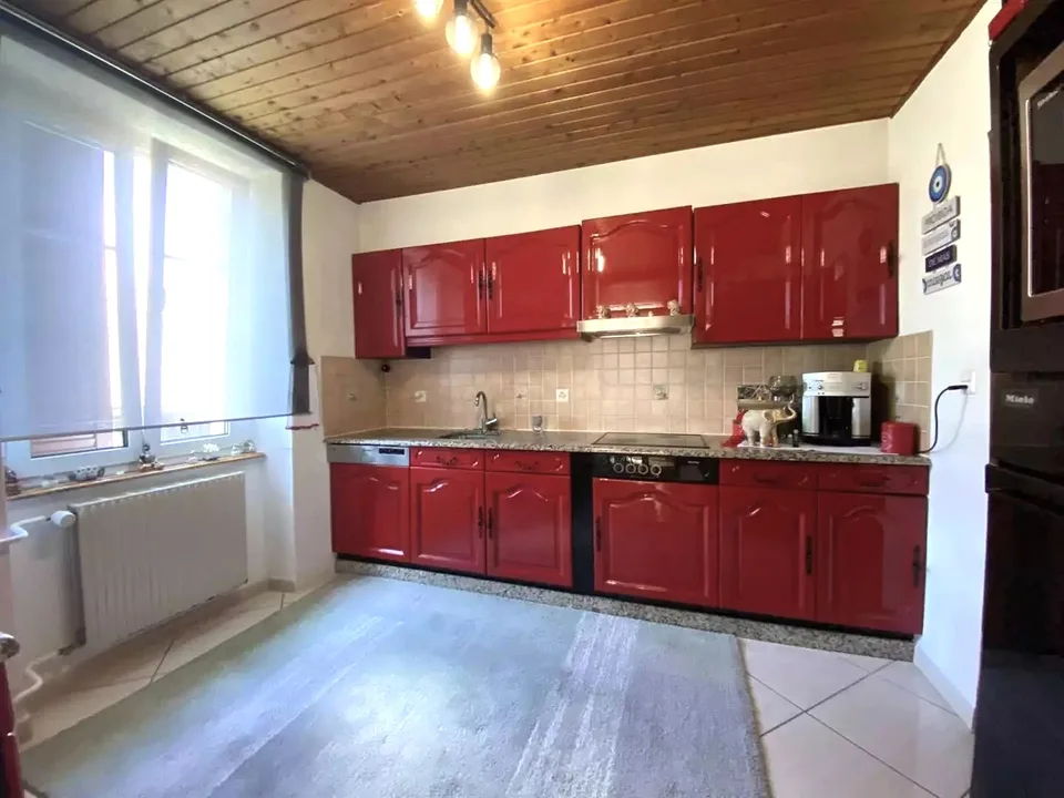 TRES GROSSE BAISSE DU PRIX DE VENTE - Plaisante maison familiale de 5,5 pièces totalement rénovée – photo 19 sur 30