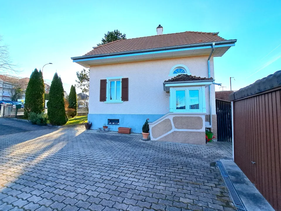 TRES GROSSE BAISSE DU PRIX DE VENTE - Plaisante maison familiale de 5,5 pièces totalement rénovée – photo 7 sur 30