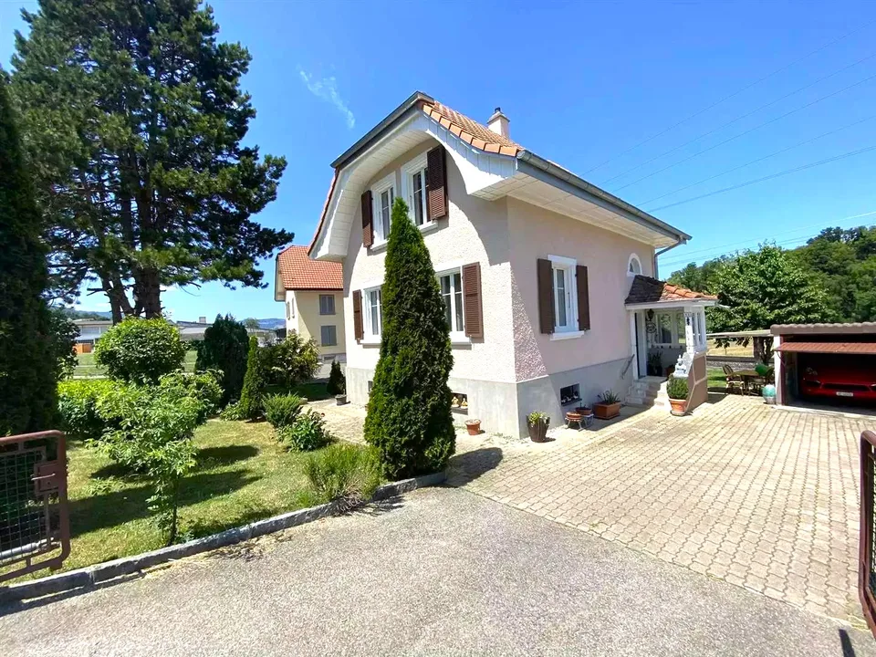 TRES GROSSE BAISSE DU PRIX DE VENTE - Plaisante maison familiale de 5,5 pièces totalement rénovée – photo 6 sur 30