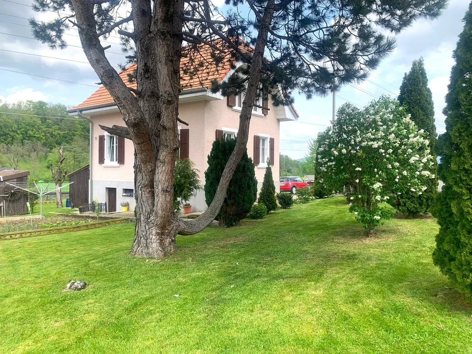 TRES GROSSE BAISSE DU PRIX DE VENTE - Plaisante maison familiale de 5,5 pièces totalement rénovée – photo 10 sur 30