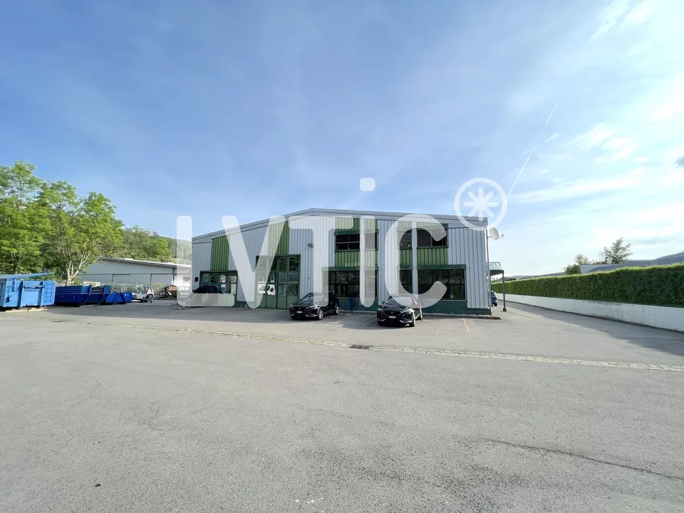 Industriegebäude von 2100 m2 auf einem Grundstück von 4700 m2 zum Verkauf in Moudon