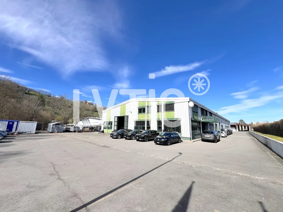 Industriegebäude von 2100 m2 auf einem Grundstück von 4700 m2 zum Verkauf in Moudon
