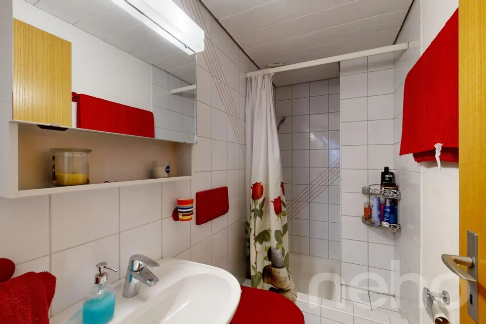 Charmantes Zweifamilienhaus mit Potenzial in Kappelen – Foto 18 von 19