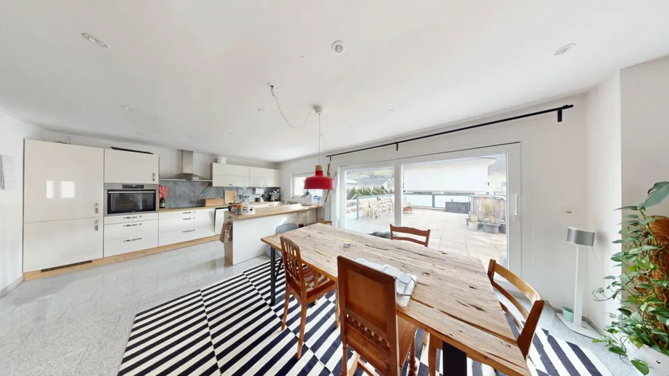 WOHNEN UND WOHLFÜHLEN - MODERNISIERTES EINFAMILIENHAUS MIT CHARME