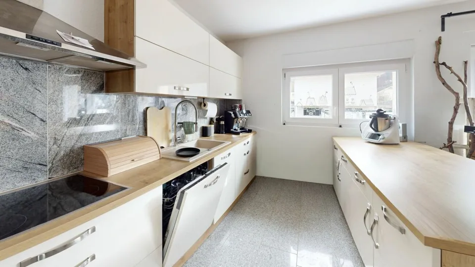 WOHNEN UND WOHLFÜHLEN - MODERNISIERTES EINFAMILIENHAUS MIT CHARME