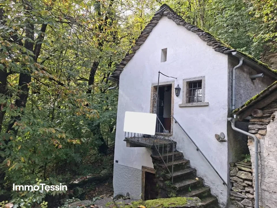 Typisch charakteristisches Rustico an erholsamer & ruhiger Lage im Grünen