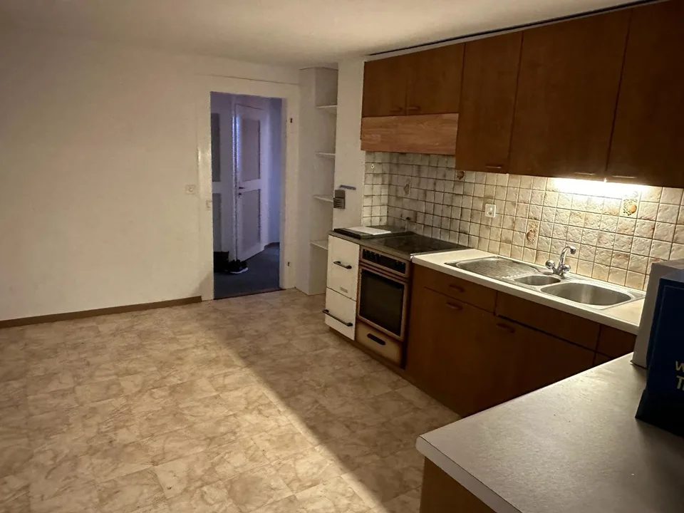 Attraktives Mehrfamilienhaus mit 6 Wohnungen in ruhiger Wohnlage– ideale Kapitalanlage – Foto 9 von 27